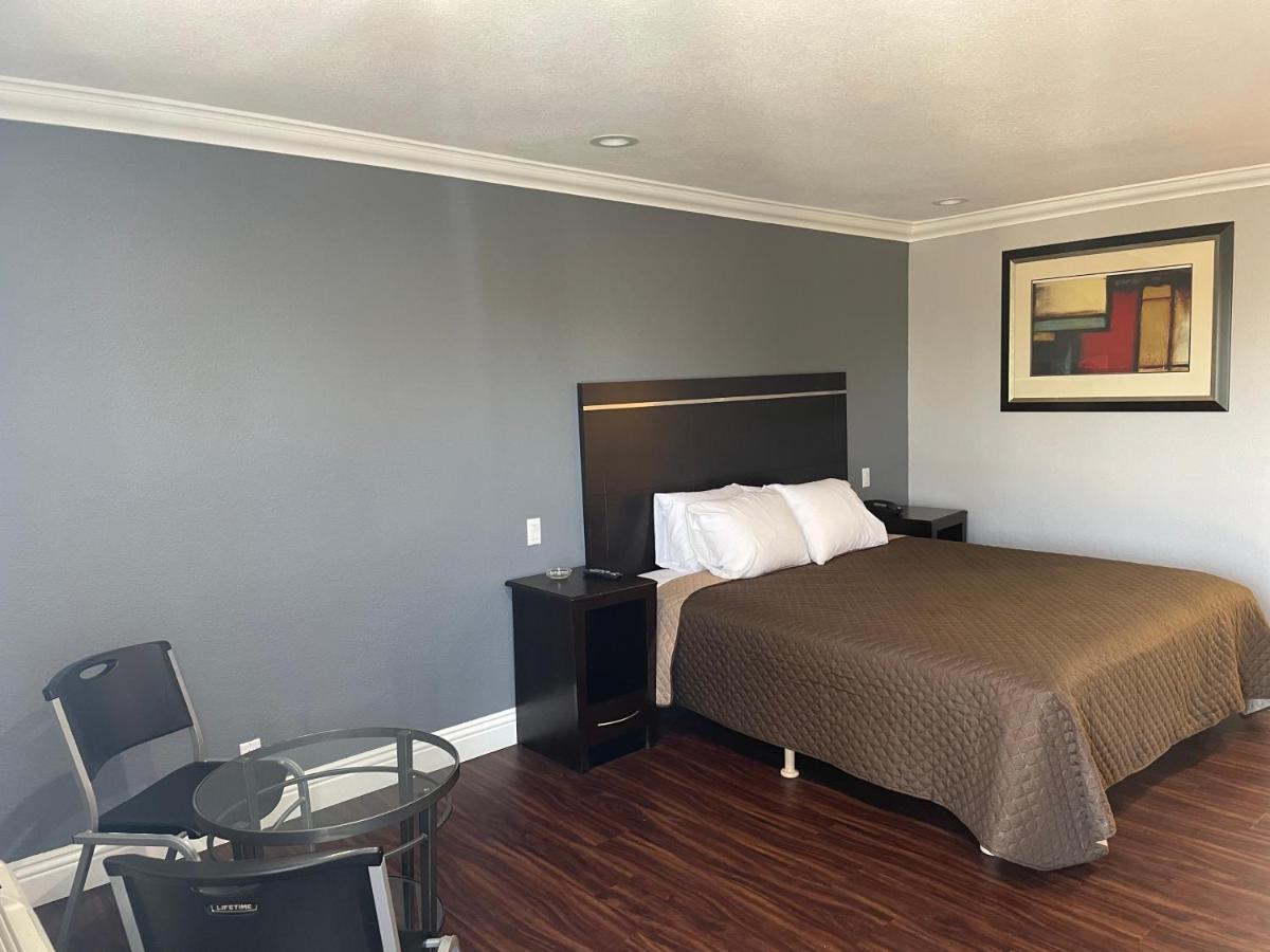 Legacy & 2* Anaheim